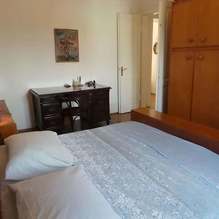 Apartment Villa Paula Near Archaeological Museum 27901 Pula