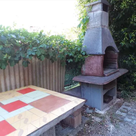 Apartment Villa Paula Near Archaeological Museum 27901 *