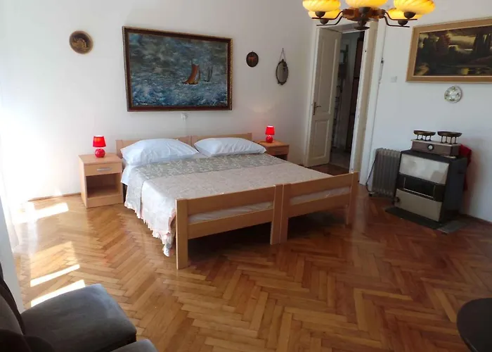 Daire Apartment Villa Paula Near Archaeological Museum 27901 Pula