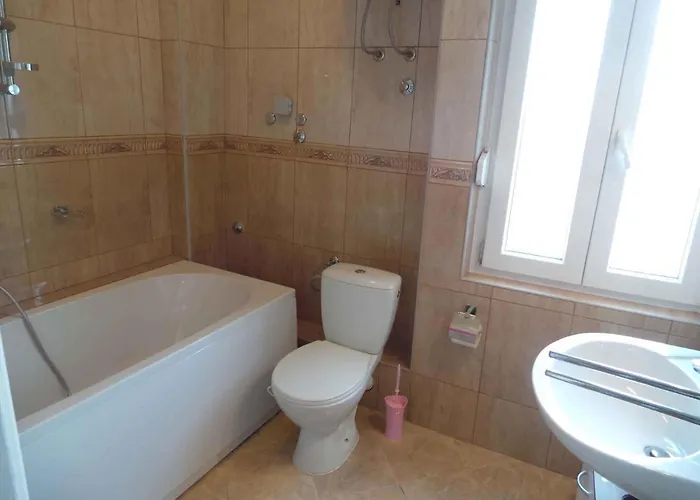 Apartment Villa Paula Near Archaeological Museum 27901 *